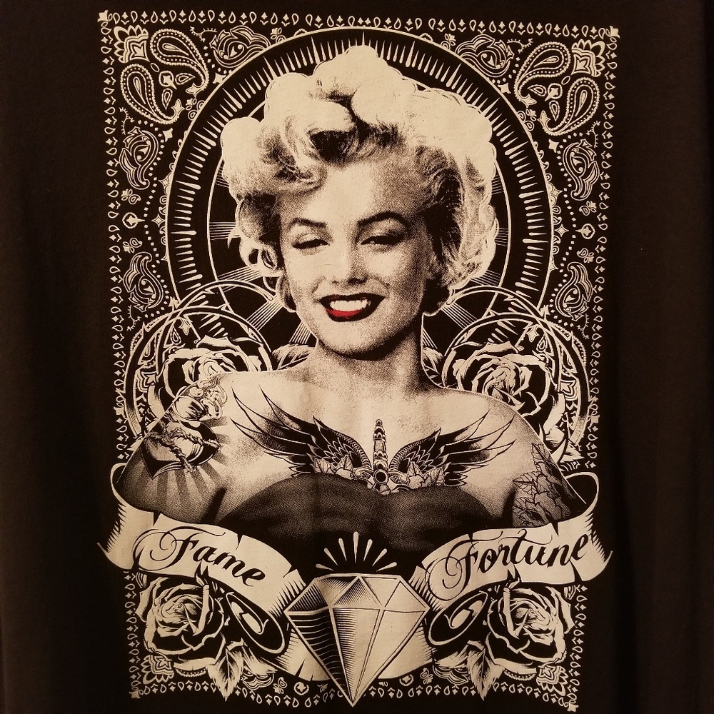 Marilyn Monroe Fame Fortune T size 2xl